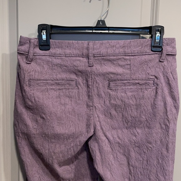 Textured Capris - Picture 3 of 3